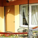 Aparthotel Embrace &
