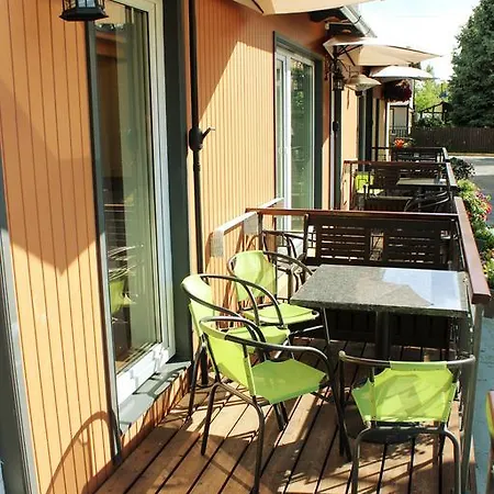 Embrace & Lägenhetshotell 4*