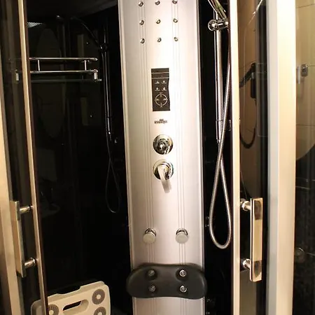 Lägenhetshotell Embrace & 4*