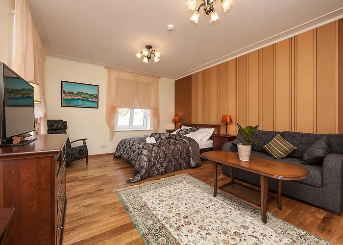 Embrace & Aparthotel